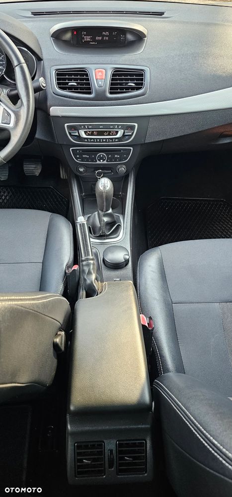 Renault Fluence 1.6 16V 110 Dynamique - 26