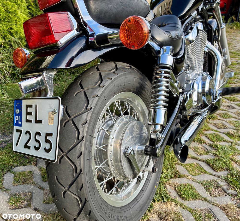 Suzuki Intruder - 7