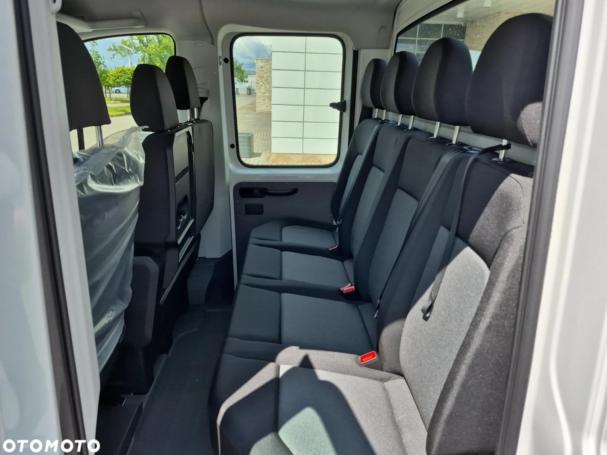 Volkswagen Crafter - 11
