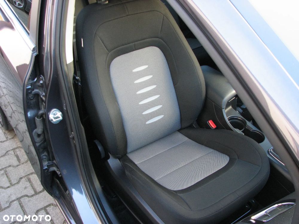 Kia Ceed 1.6 CRDi 128 Platinum Edition - 27