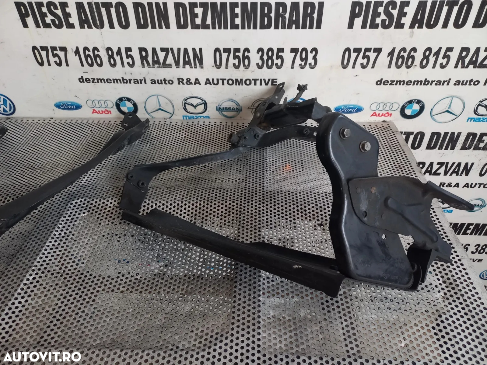 Ochelar Far Stanga Drepta Mercedes C Class W204 Facelift An 2011-2012-2013-2014-2015 Originali Moto - 2