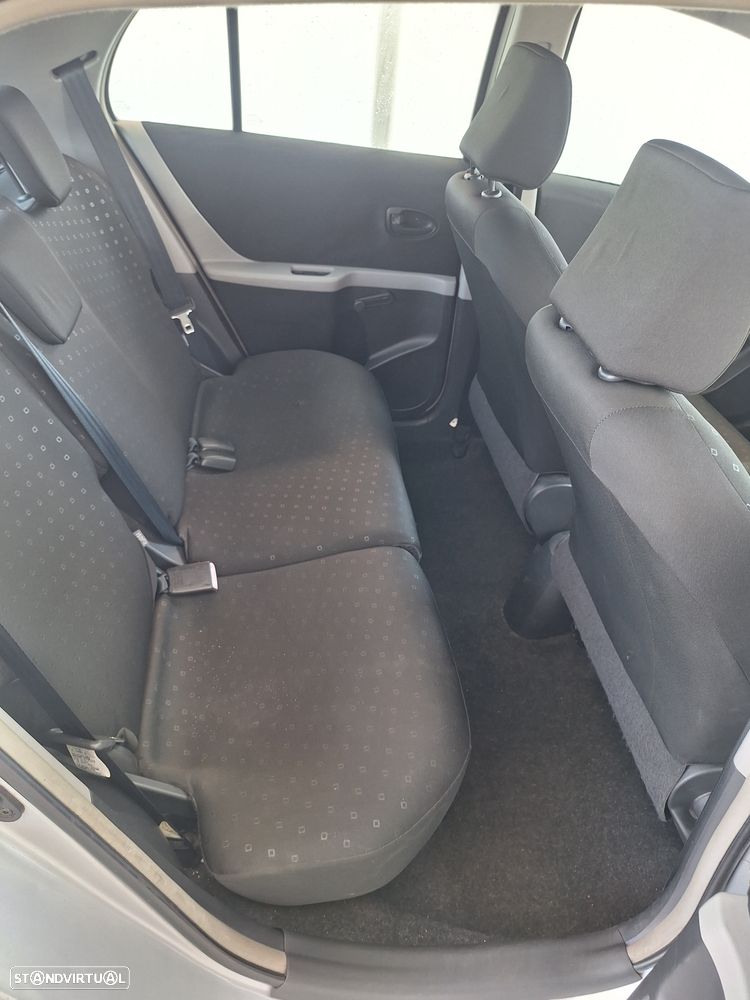 Toyota Yaris - 7