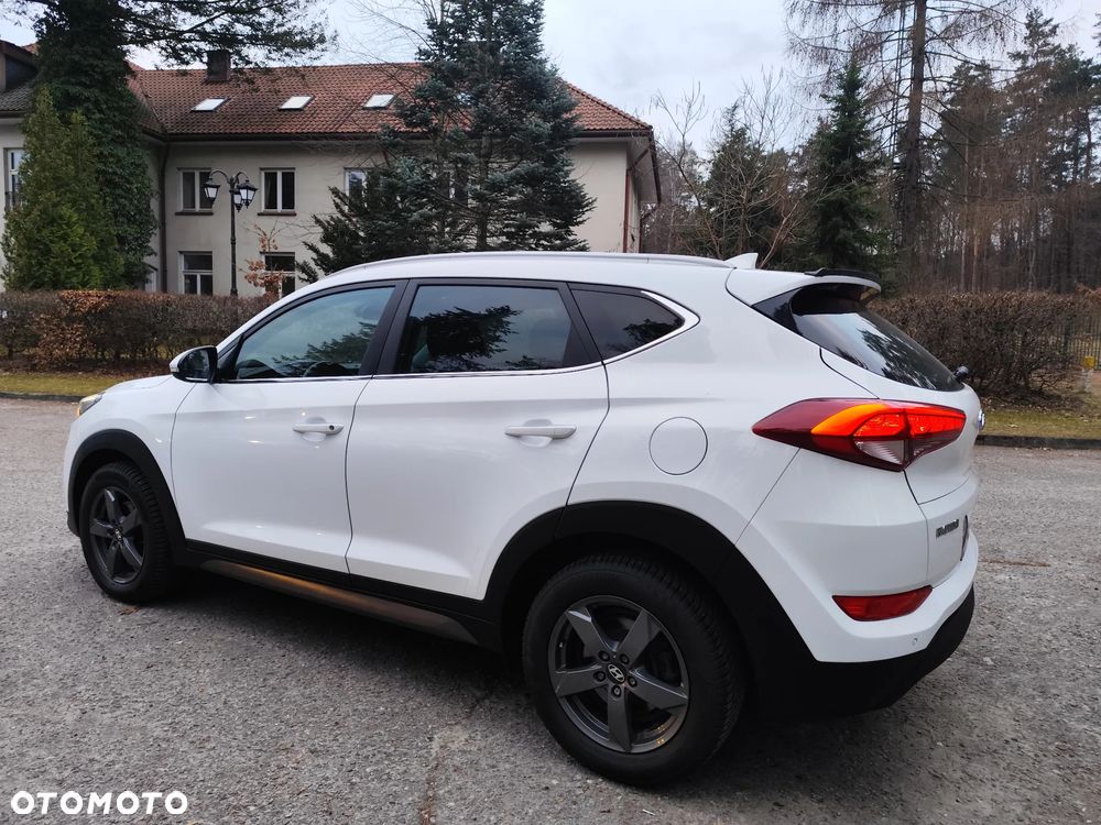 Hyundai Tucson blue 1.7 CRDi 2WD DCT Premium - 8