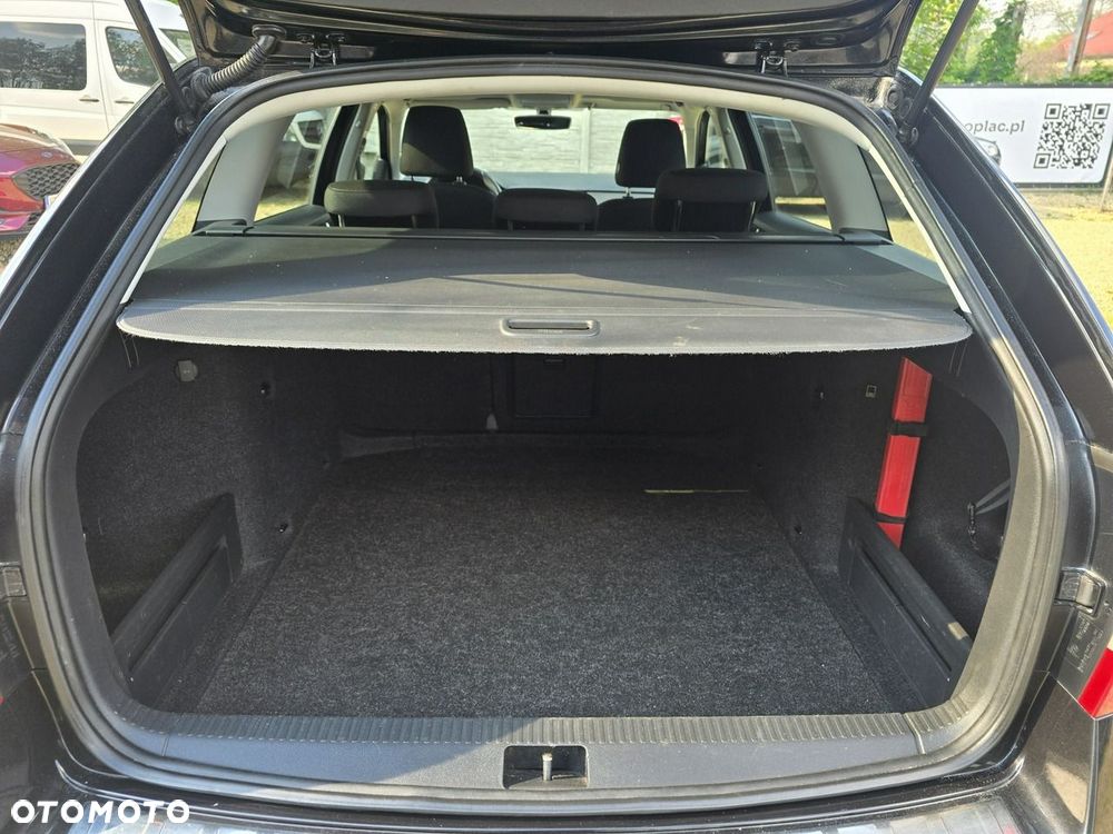 Skoda Octavia 2.0 TDI DSG Style - 26
