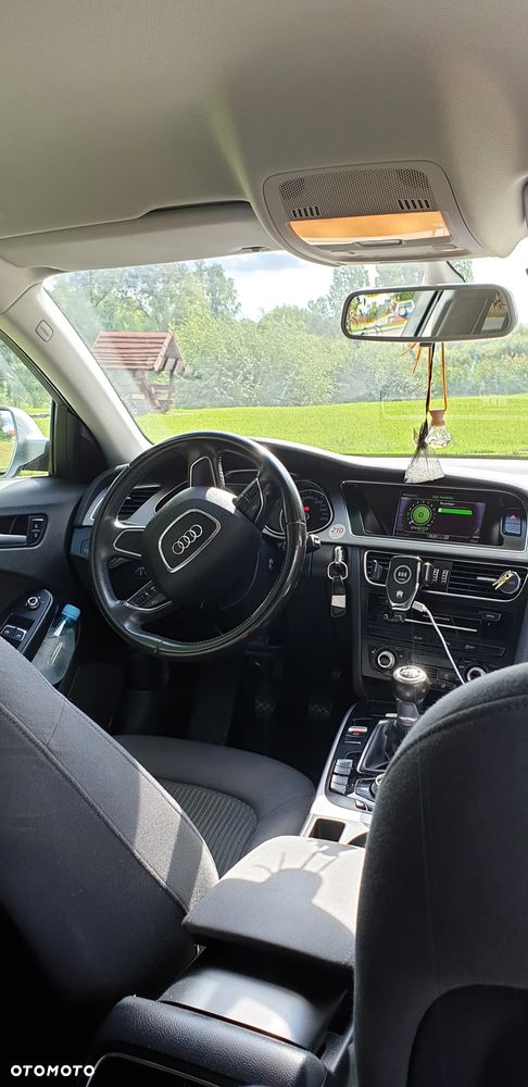 Audi A4 Avant - 13