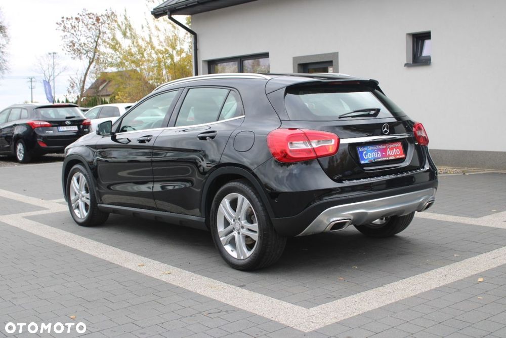 Mercedes-Benz GLA - 5