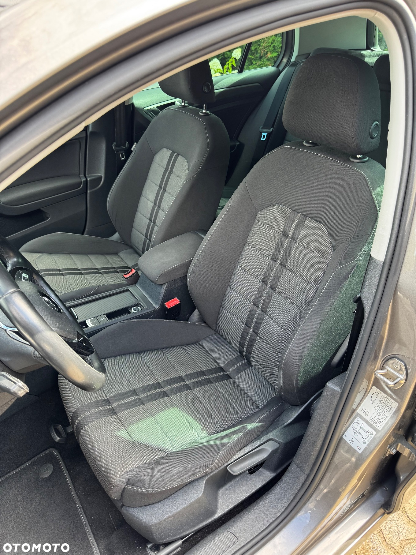 Volkswagen Golf 1.4 TSI BlueMotion Technology DSG Comfortline - 8
