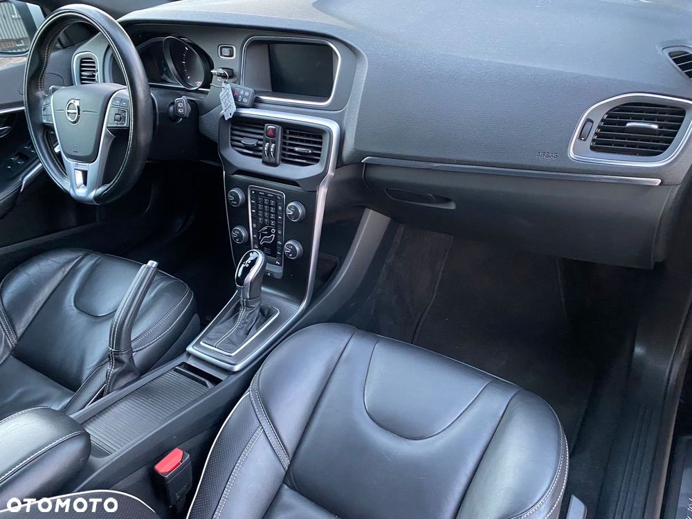 Volvo V40 D3 Geartronic RDesign - 7