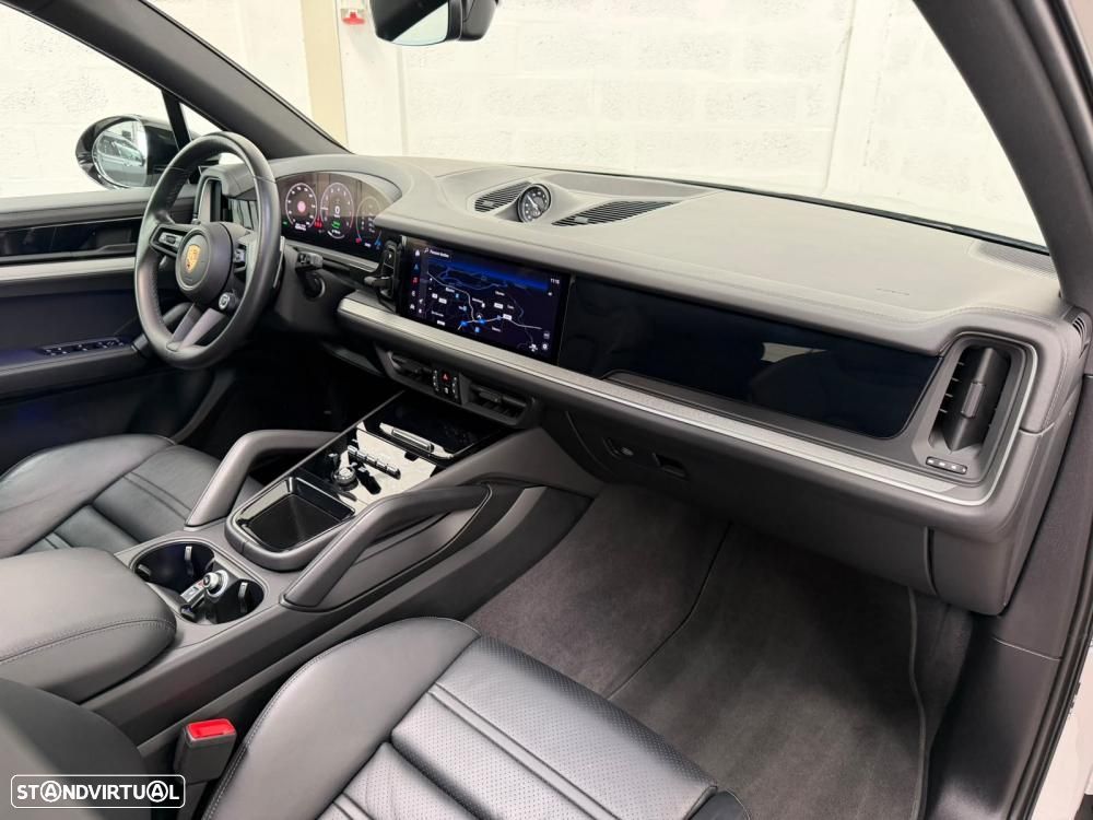 Porsche Cayenne E-Hybrid - 37