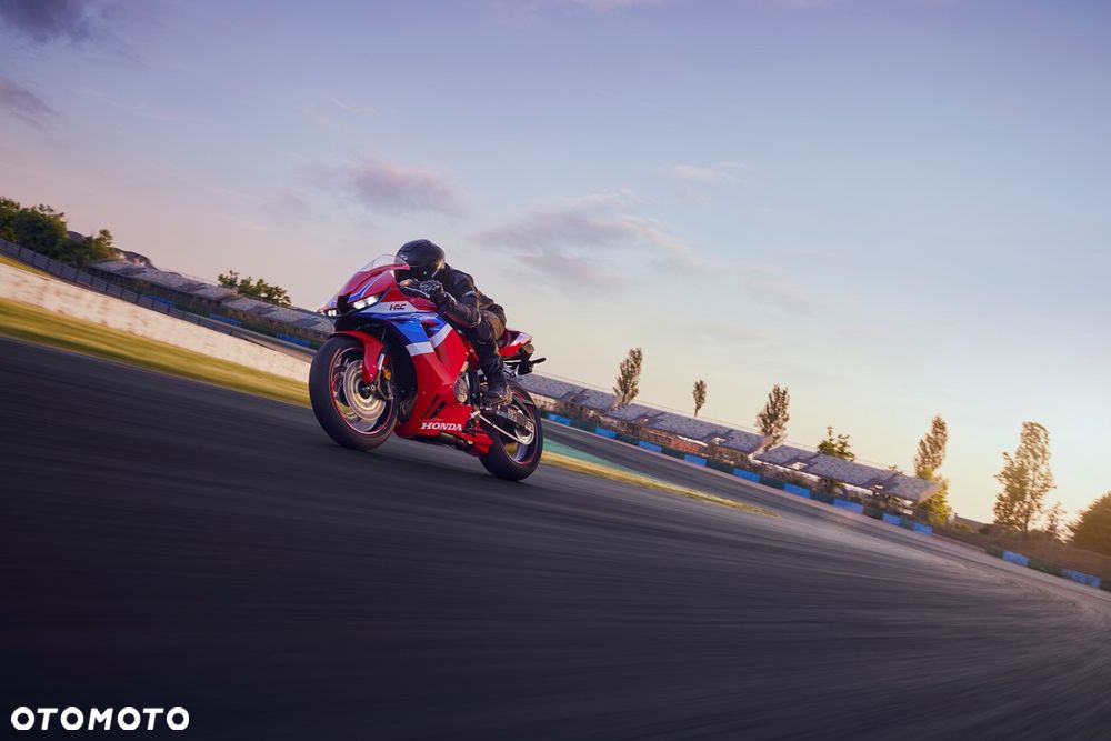 Honda CBR - 9