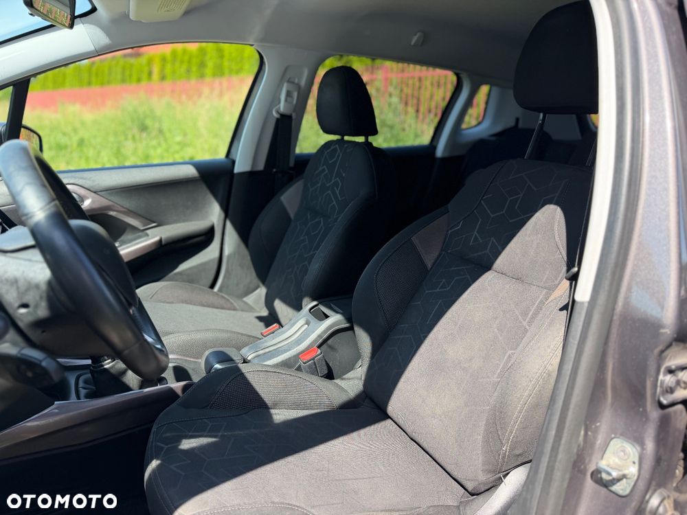 Peugeot 2008 82 VTI Active - 16