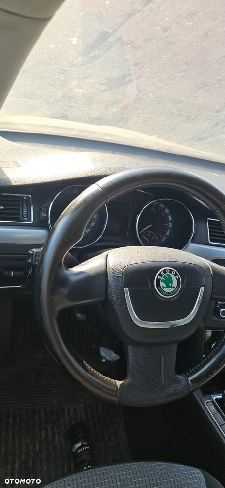 SKODA SUPERB II 08-13 - ZAMEK DRZWI PRZÓD TYL LEWY PRAWY - 26