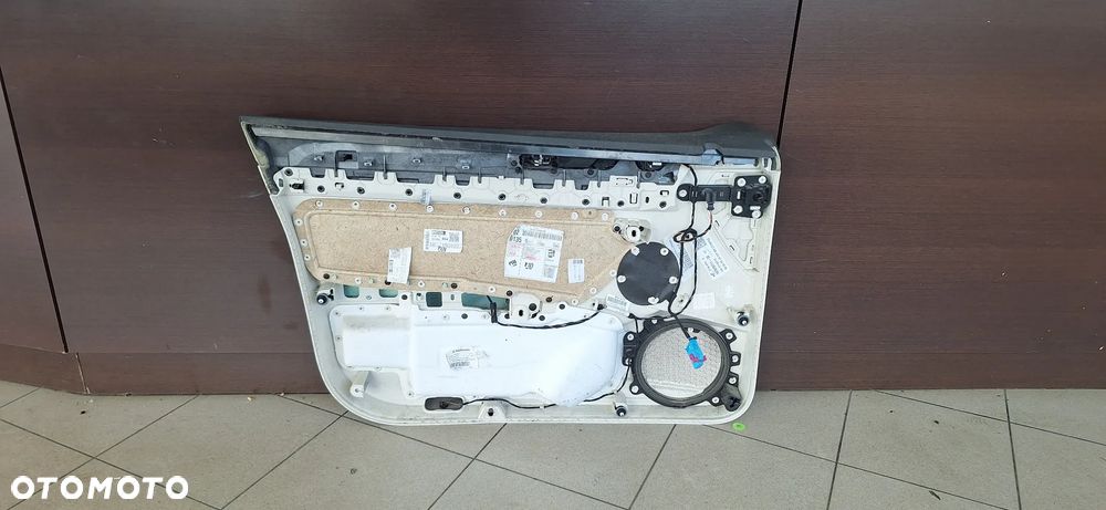 Volkswagen Passat B8 Tapicerka Boczek Drzwi Przód Prawy - 11
