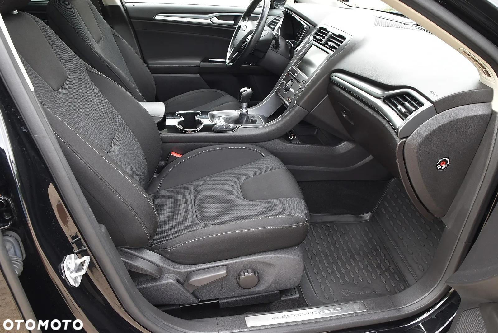 Ford Mondeo - 39