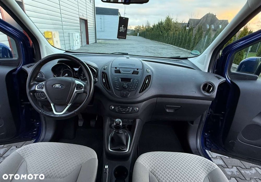 Ford Tourneo Courier - 20