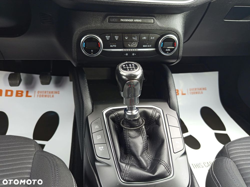 Ford Focus - 17