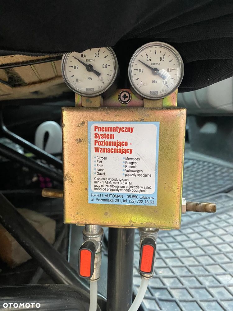 Nissan Interstar - 19