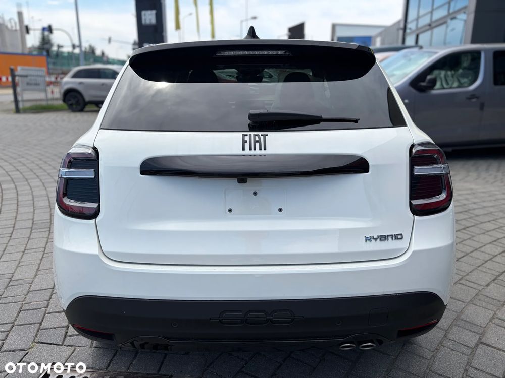 Fiat 600 1.2 Turbo Sport eDCT - 5