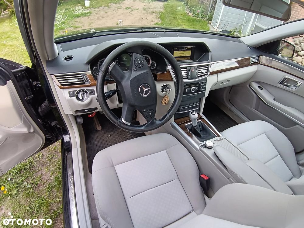 Mercedes-Benz Klasa E 220 CDI - 18