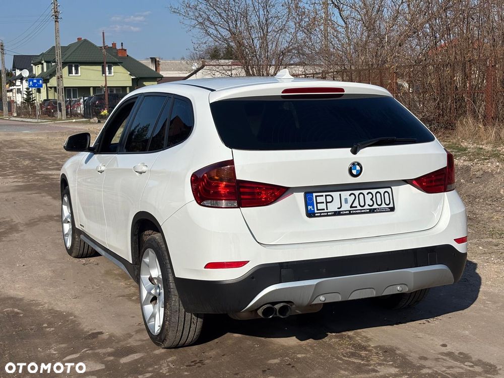 BMW X1 sDrive20i Sport Line - 10
