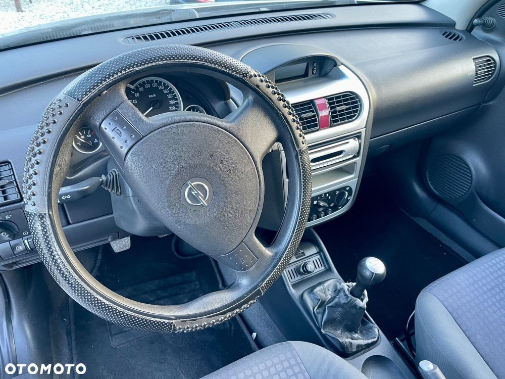 Opel Corsa 1.2 16V - 31