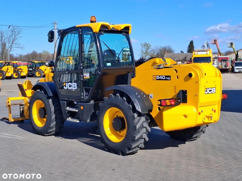 JCB 540 - 140 Hi Viz - 3