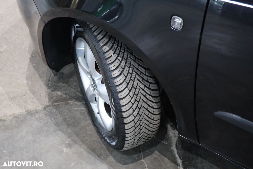 Skoda Fabia 1.2 TSI Active - 32