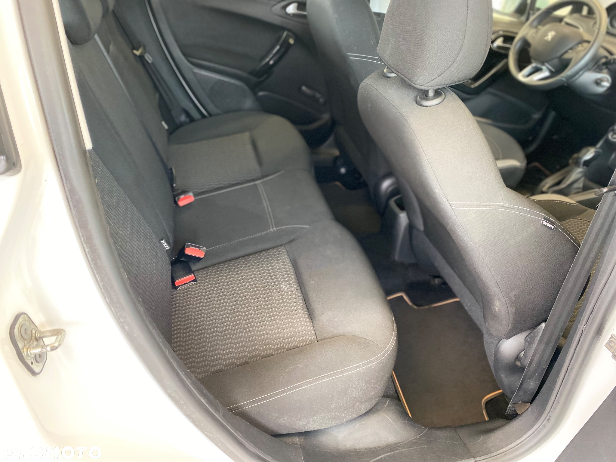 Peugeot 208 1.6 BlueHDi Active - 14