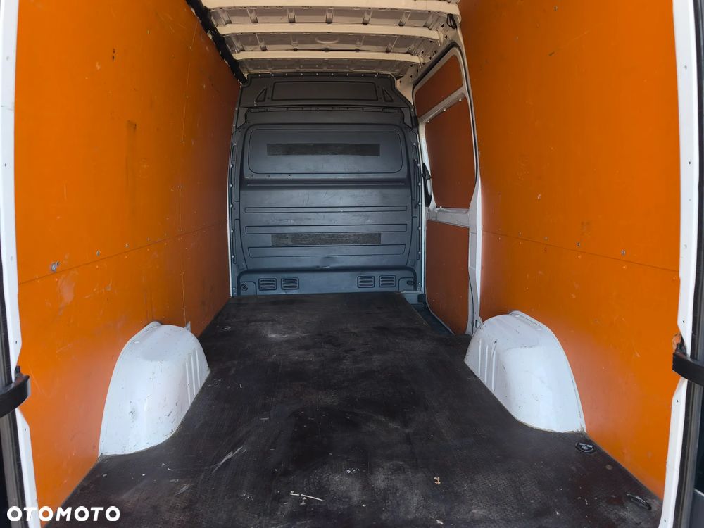 Volkswagen Crafter - 10