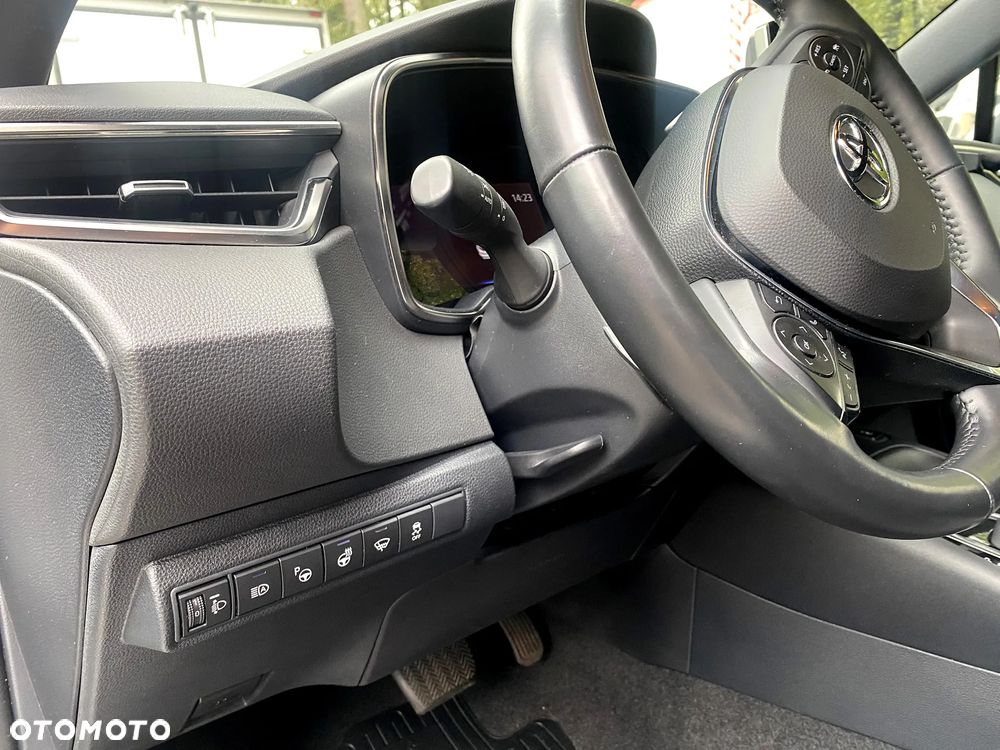 Toyota Corolla 2.0 Hybrid Comfort - 22