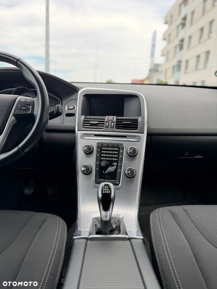 Volvo XC 60 D3 Momentum - 14