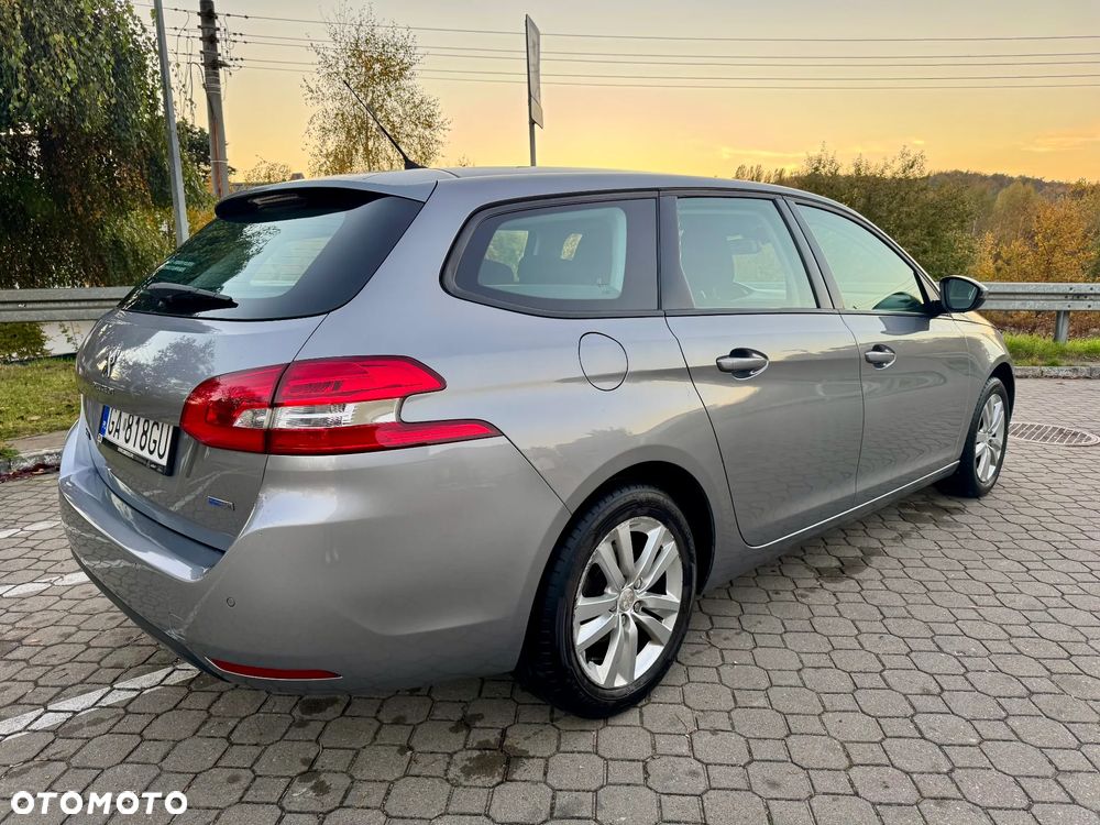 Peugeot 308 1.2 PureTech Allure S&S - 8
