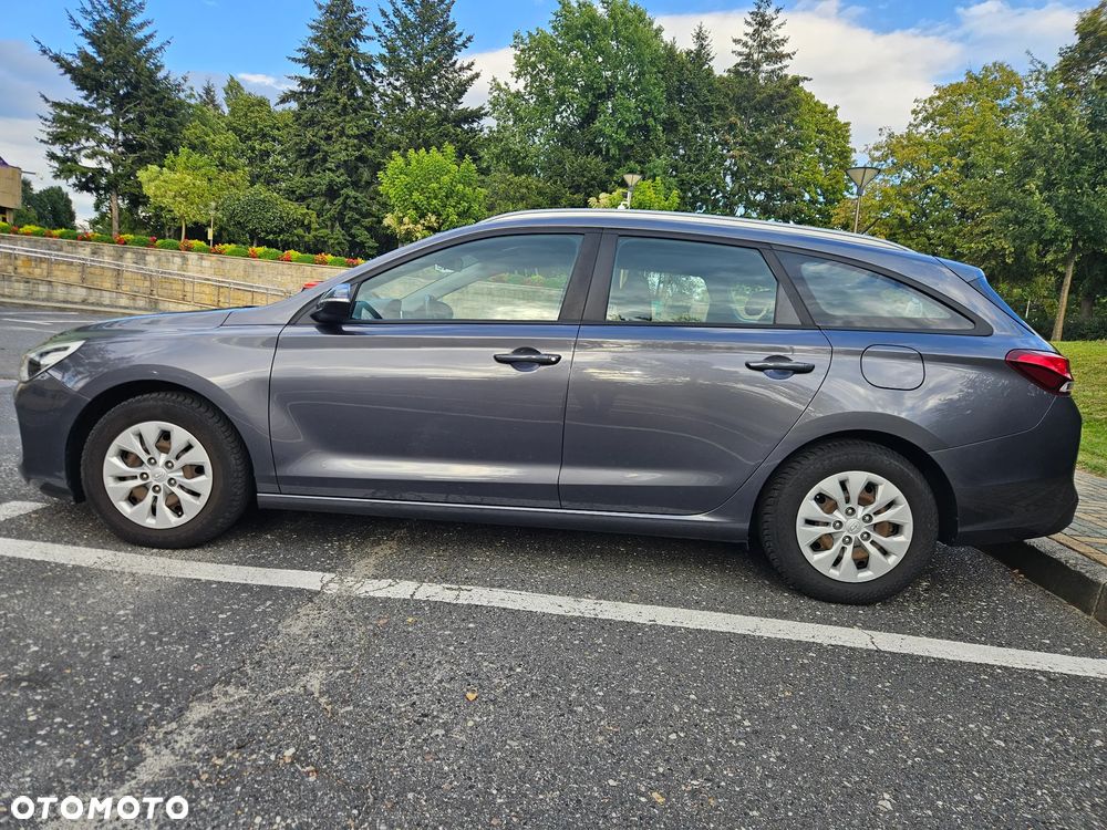 Hyundai i30 1.6 CRDI Family - 8