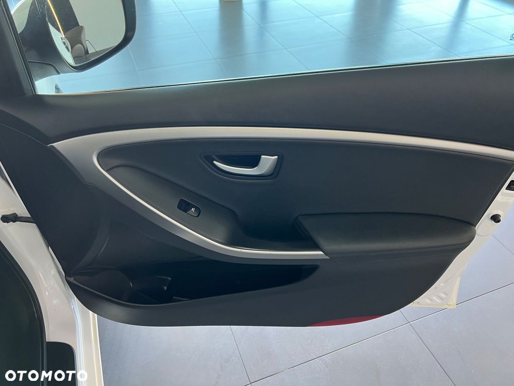 Hyundai i30 - 37