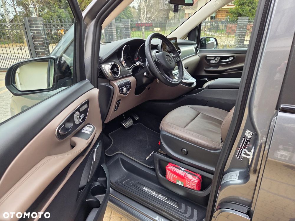 Mercedes-Benz Klasa V 300 d 4-Matic Exclusive 9G-Tronic (d³ugi) - 18