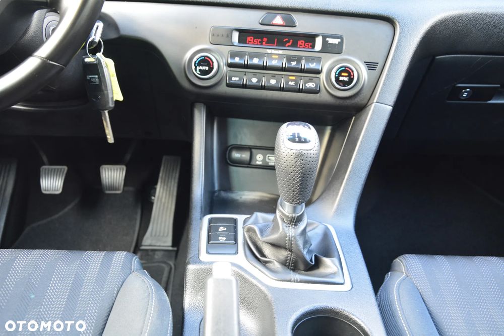 Kia Sportage 1.7 CRDI Business Line L 2WD - 28