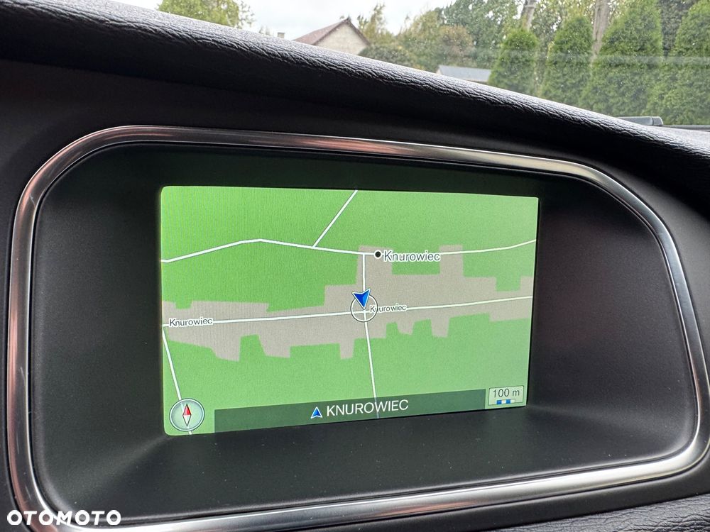 Volvo V40 D3 Momentum - 38