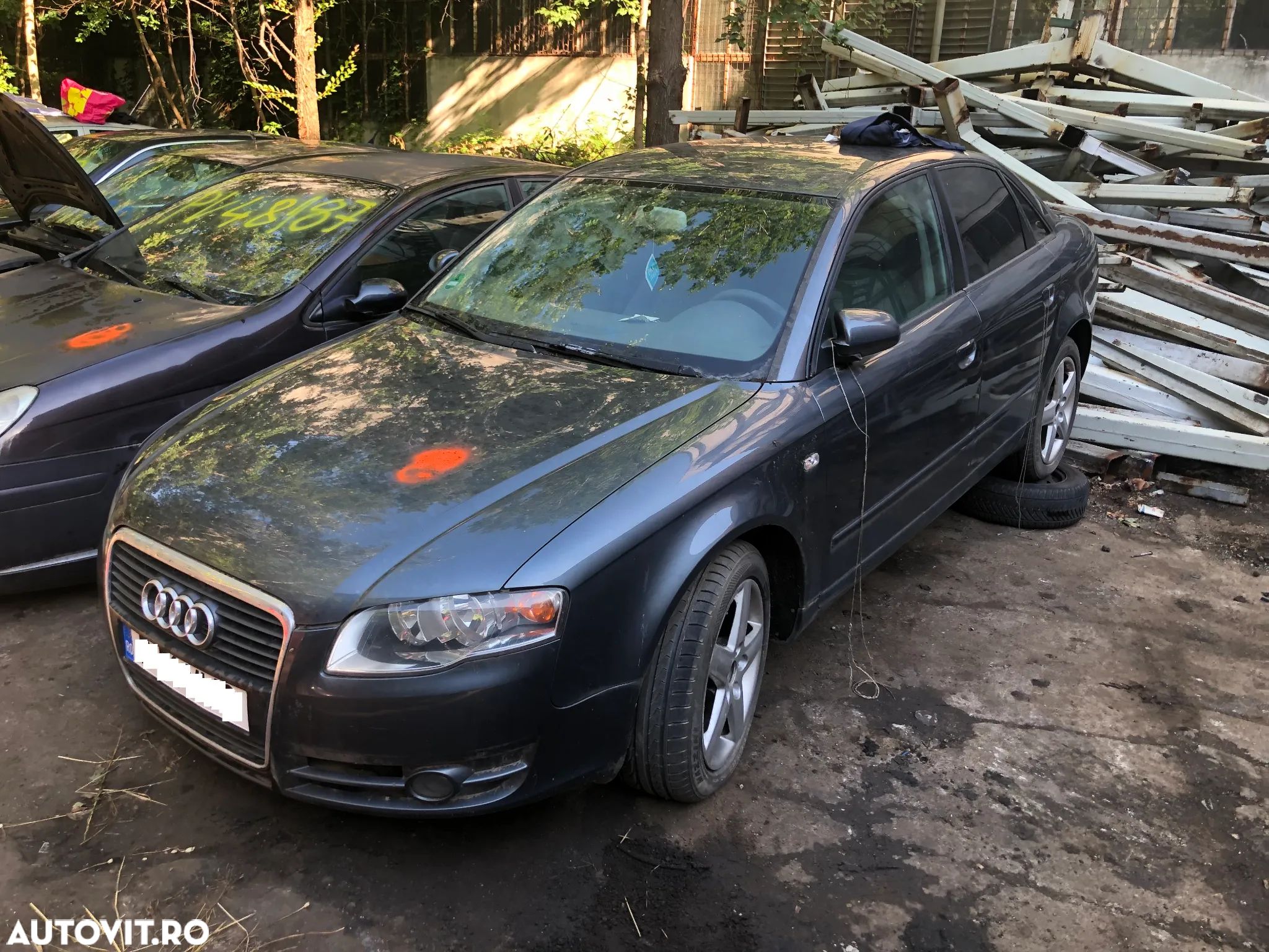 Dezmembrez Audi A4 B7 2.5 TDI V6 gri automat - 1