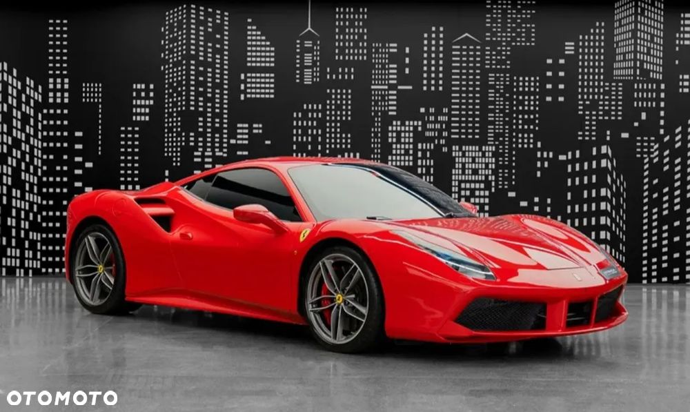 Ferrari 488 - 13