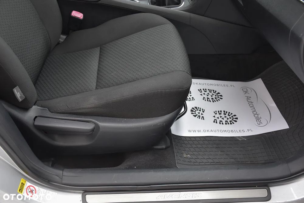 Toyota Avensis 2.0 D-4D Platinium - 25