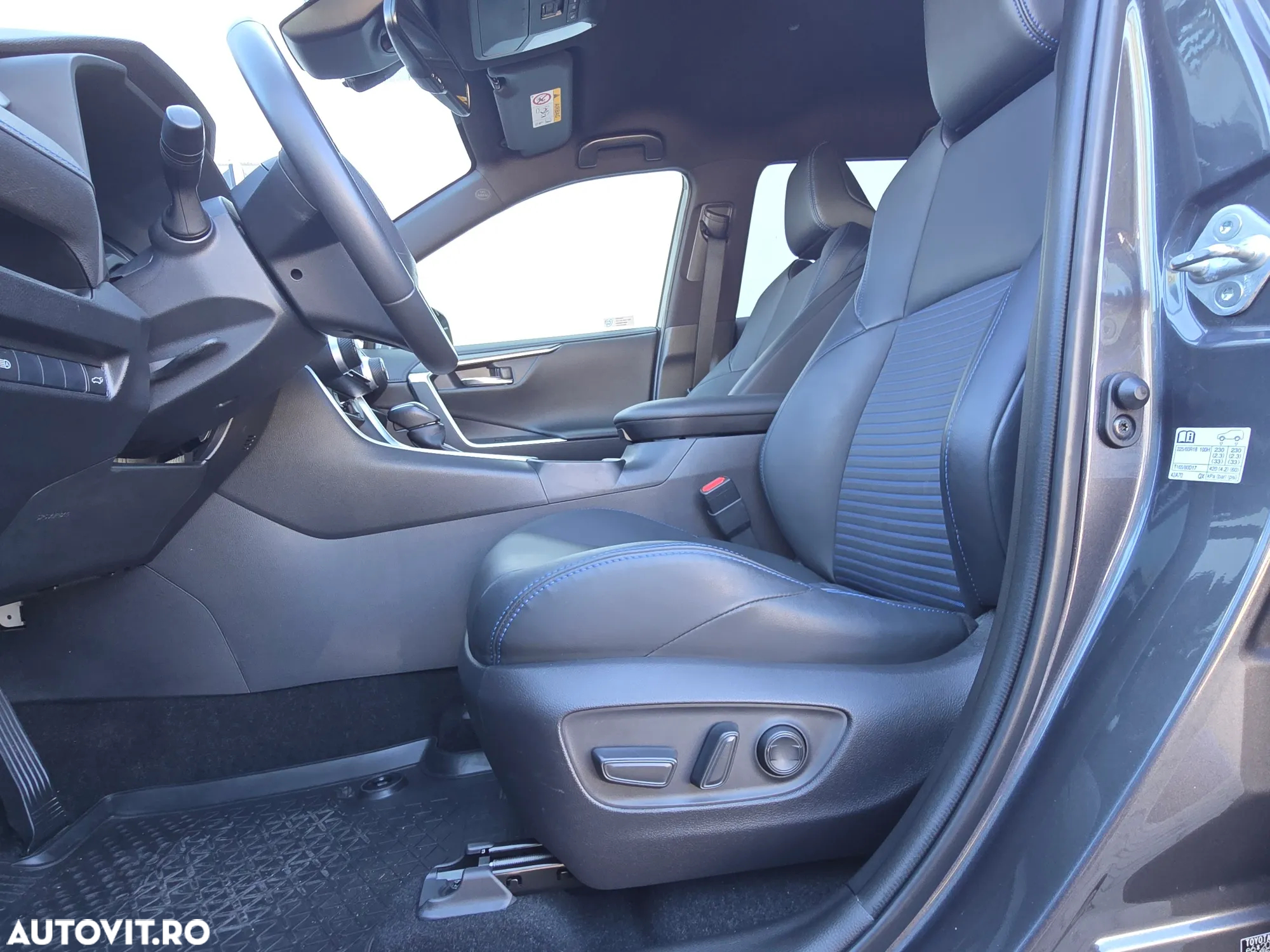 Toyota RAV4 2.5 Hybrid VVT-iE 4x2 Dynamic - 14