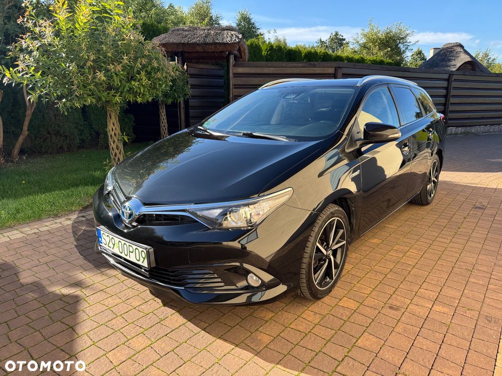 Toyota Auris - 1