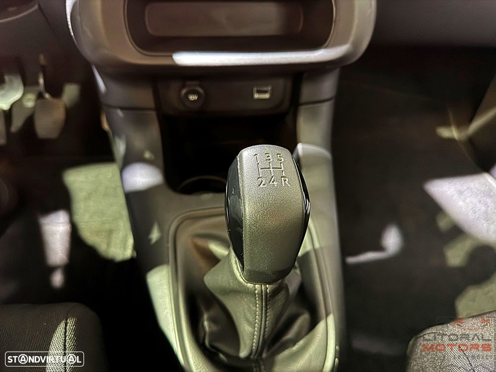 Citroën C3 1.2 PureTech Feel - 26