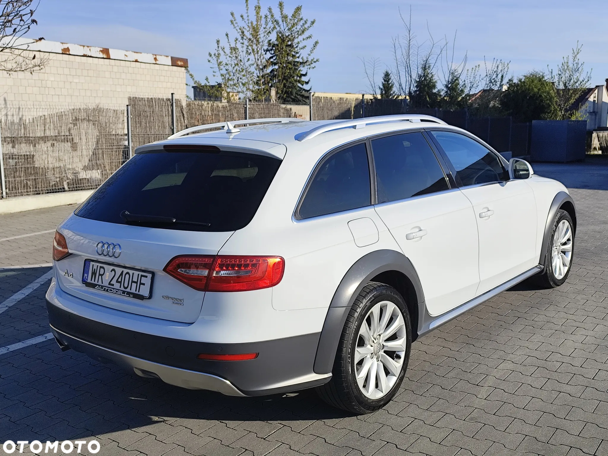 Audi A4 Allroad 2.0 TDI Quattro S tronic - 4