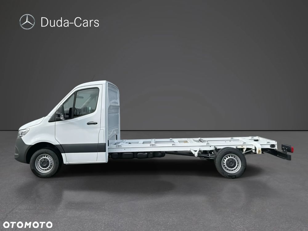 Mercedes-Benz Sprinter - 2