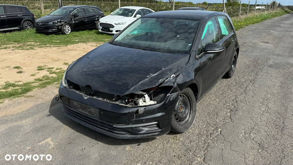 Volkswagen Golf VII 1.0 TSI BMT Trendline