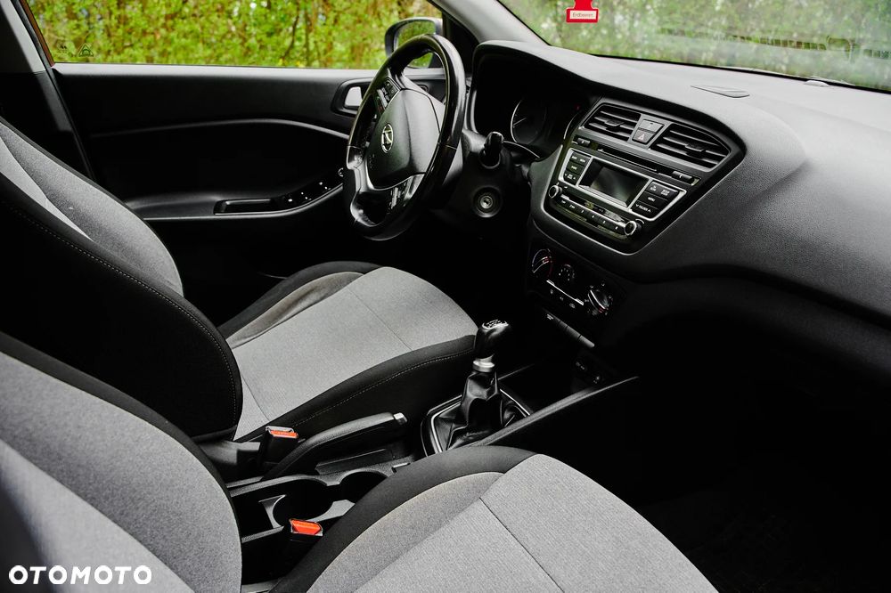 Hyundai i20 1.2 Elegant - 9