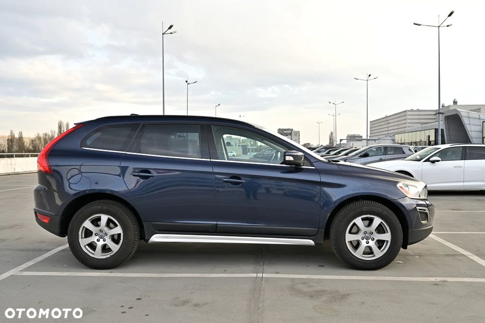 Volvo XC 60 D4 Momentum - 13