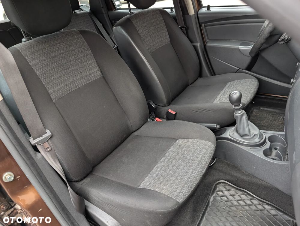 Dacia Duster 1.6 Laureate 4x4 - 24