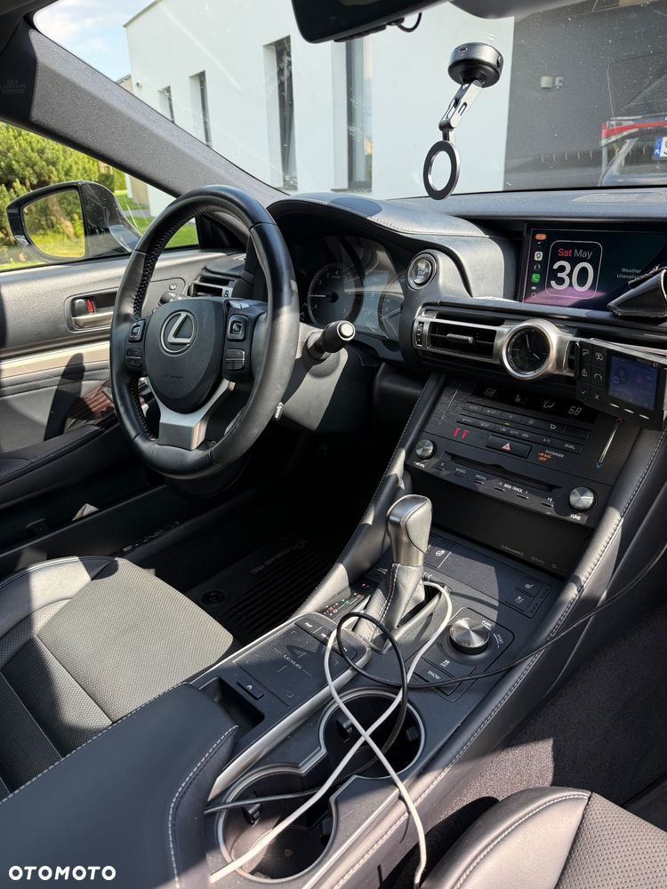 Lexus RC - 7